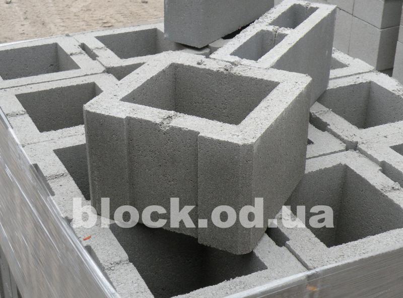 шлакоблоки столбовые 455 одесса Новый столбовой камень для забора, состав: граносев и цемент